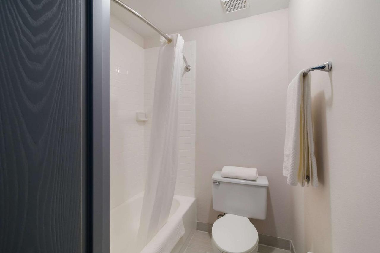 Econo Lodge Уиллистон Экстерьер фото